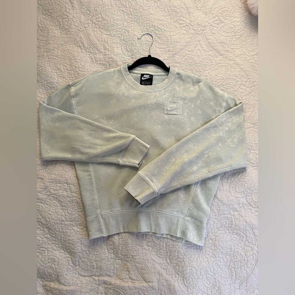 Women’s Nike Green Crewneck XS